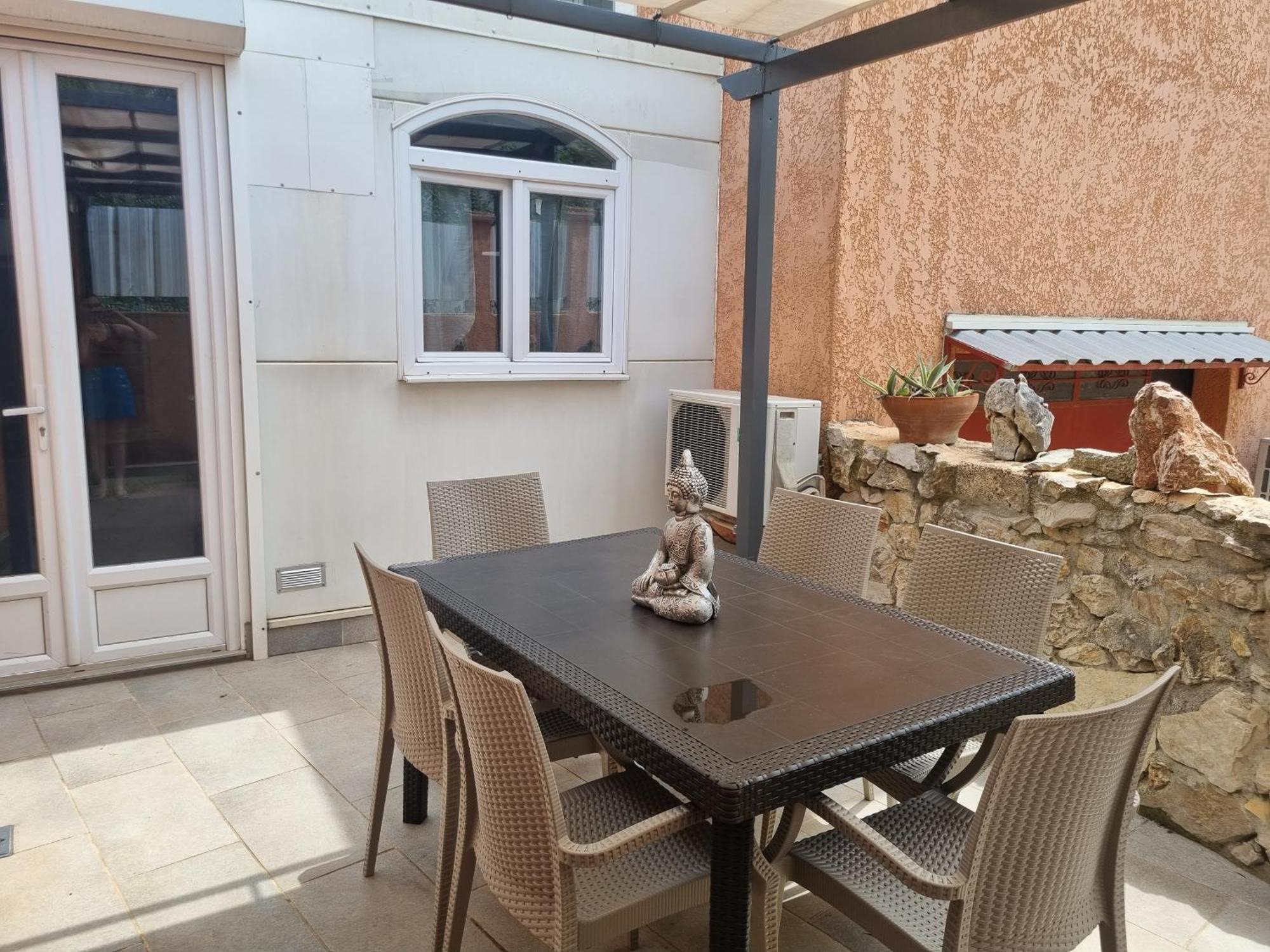Cameos - Appartement Avec Terrasse Locairbi Le Crès Extérieur photo
